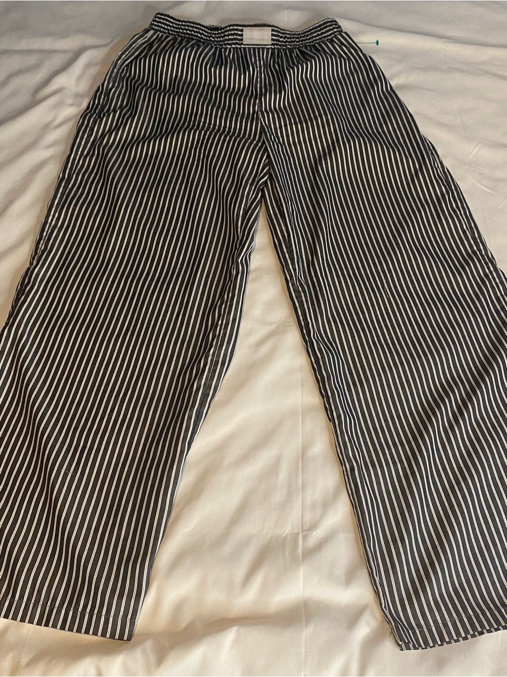 Womans Pants by Commence Size L Black/White Stripe Wide Leg Pants Elastic Waist